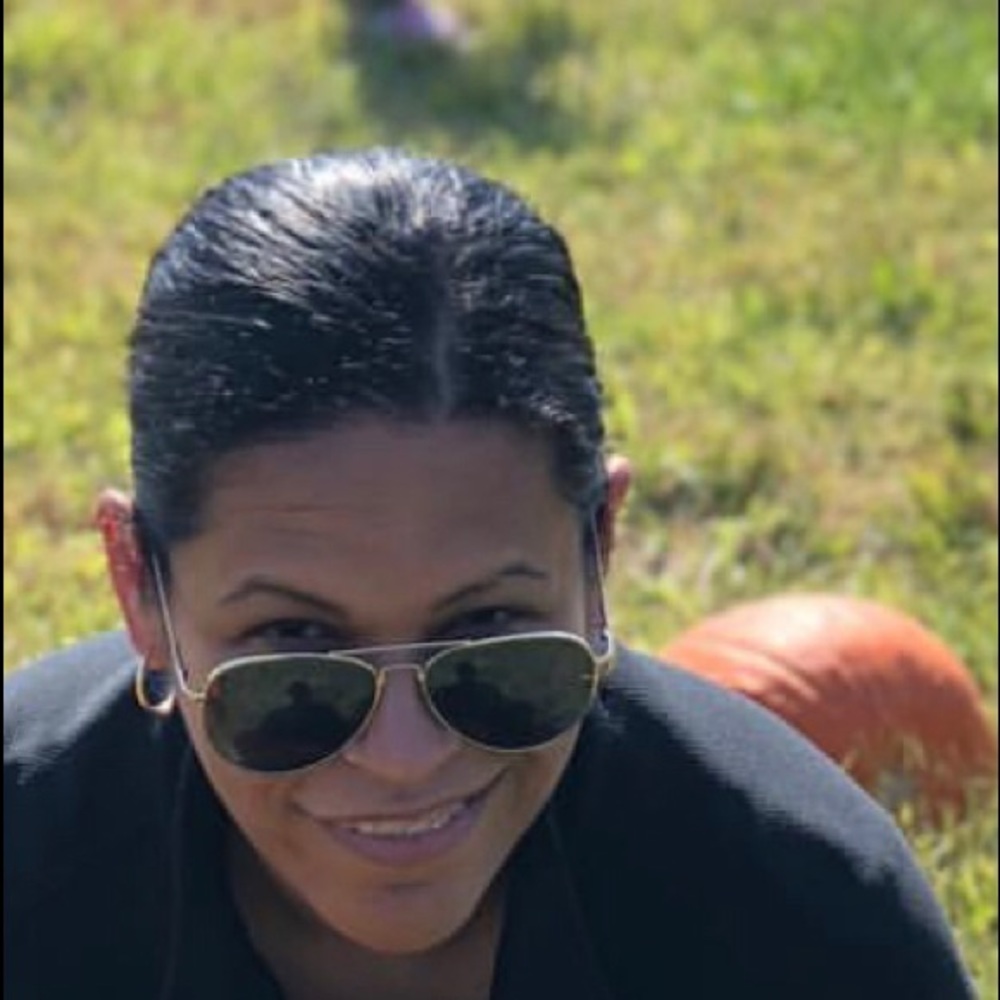 Meet your Posher, Sabrina